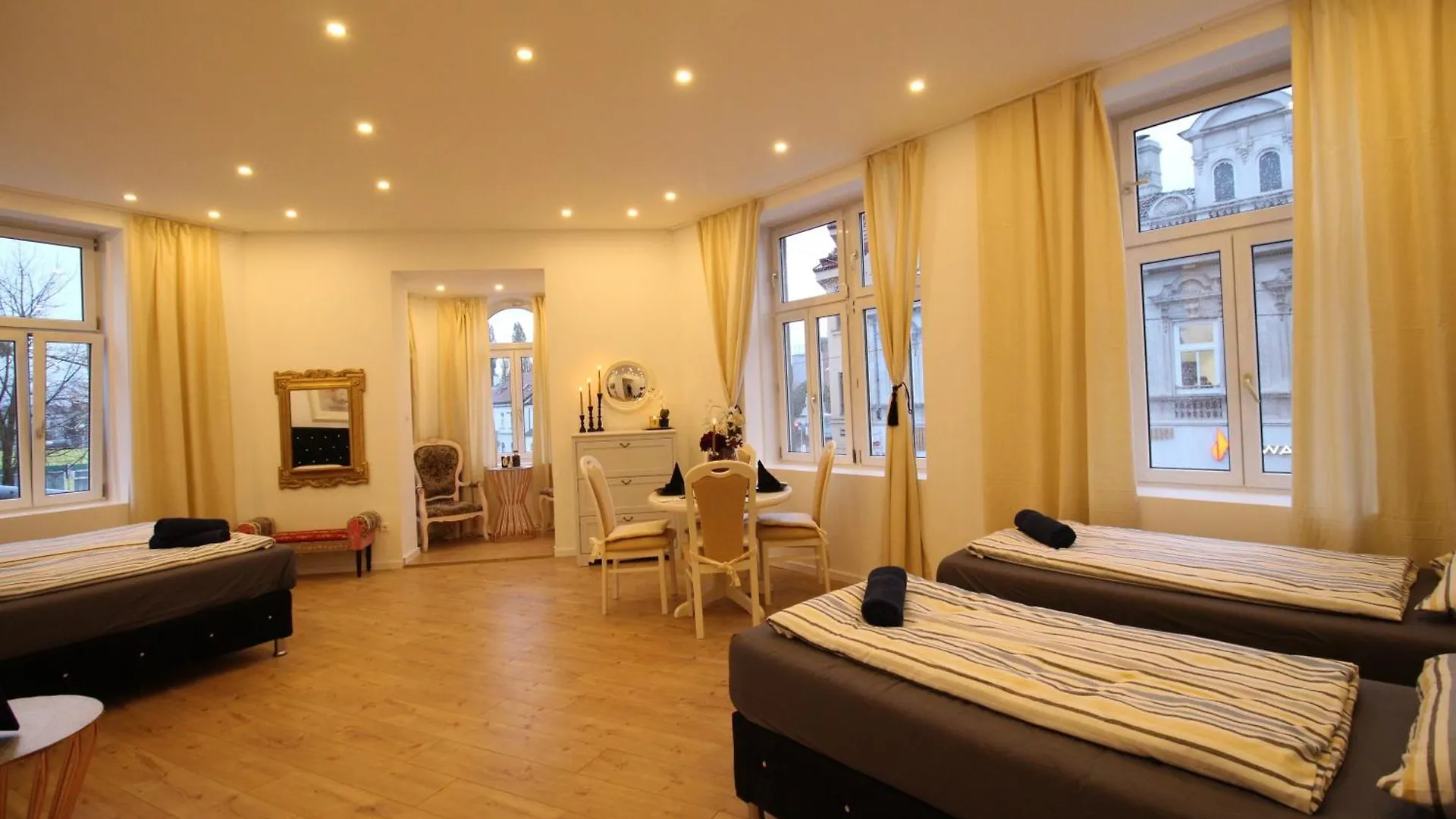 Disc Cozy Rooms In Liesing Wenen Oostenrijk